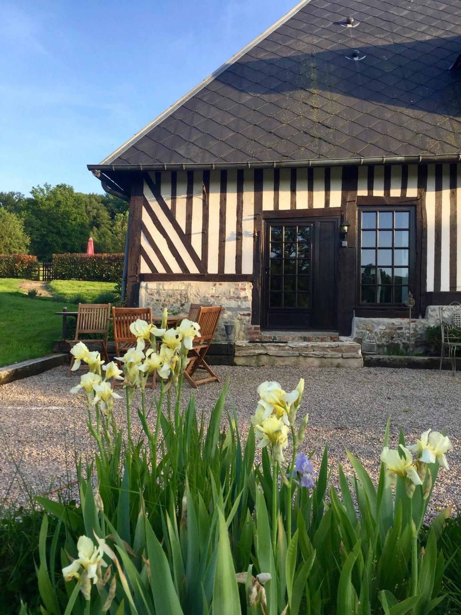 Le Champ Des Possibles Bed and Breakfast Manerbe Eksteriør billede