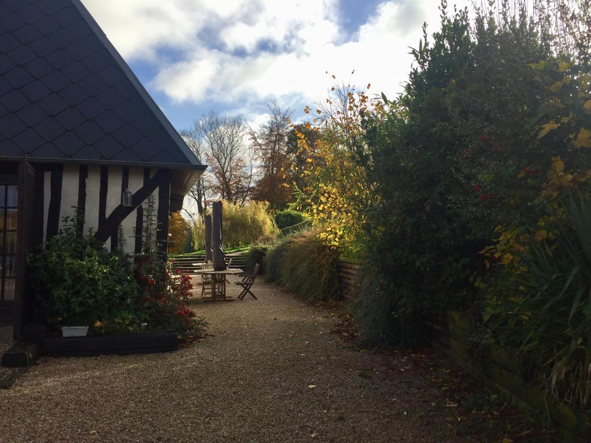 Le Champ Des Possibles Bed and Breakfast Manerbe Eksteriør billede