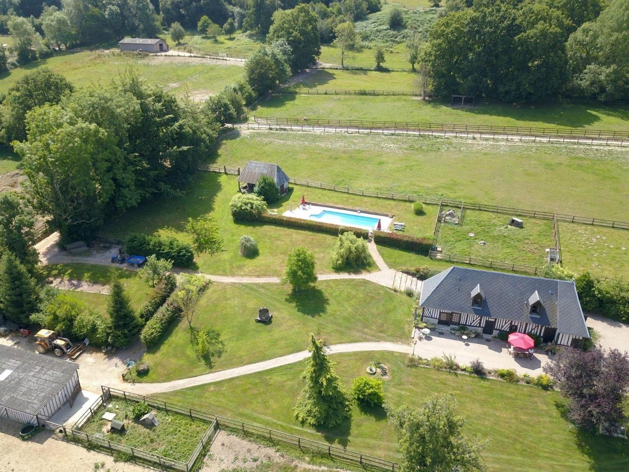 Le Champ Des Possibles Bed and Breakfast Manerbe Eksteriør billede